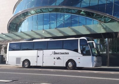 Allied Coaches Coach In Front of Dublin Conference Center
